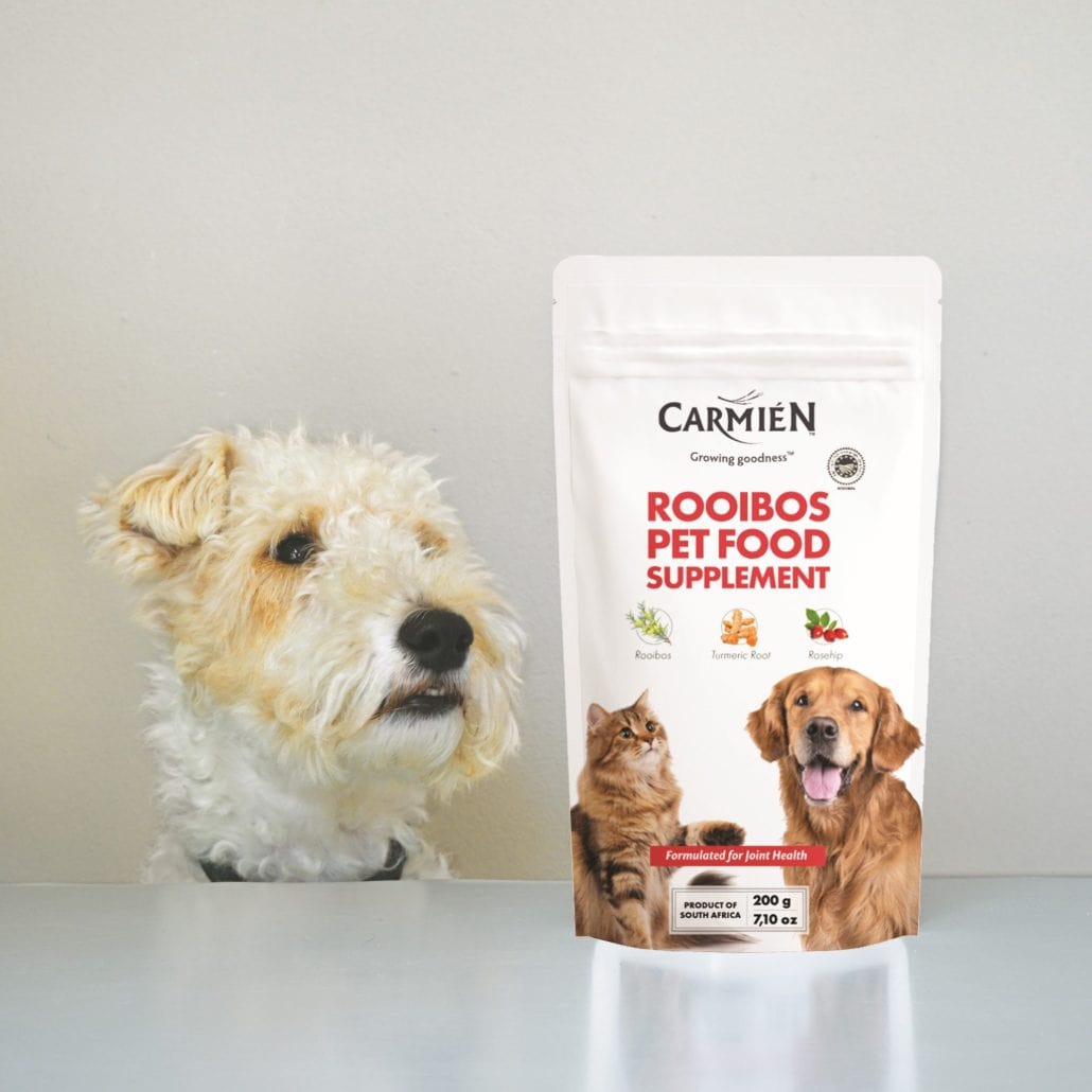 Rich rooibos pet food supplement with turmeric and rosehip, supports joint health for dogs and cats, proudly made in South Africa, 200g package.